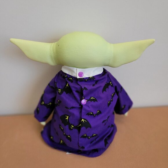 Spooky Bats 2pc Halloween Outfit/scarf set for 11" Mattel Child Grogu Yoda dolls - Picture 7 of 7